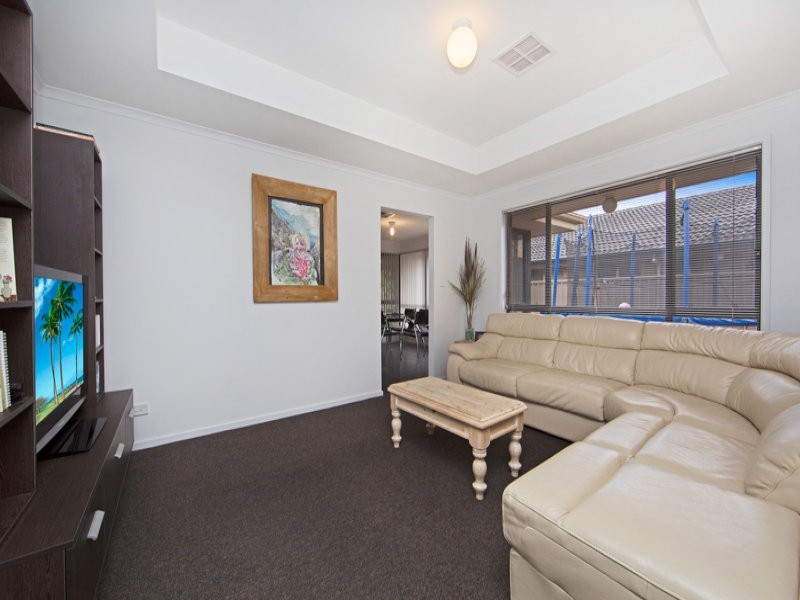 47 Mitchell Drive, Evanston Park SA 5116