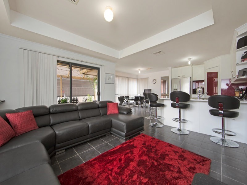 47 Mitchell Drive, Evanston Park SA 5116