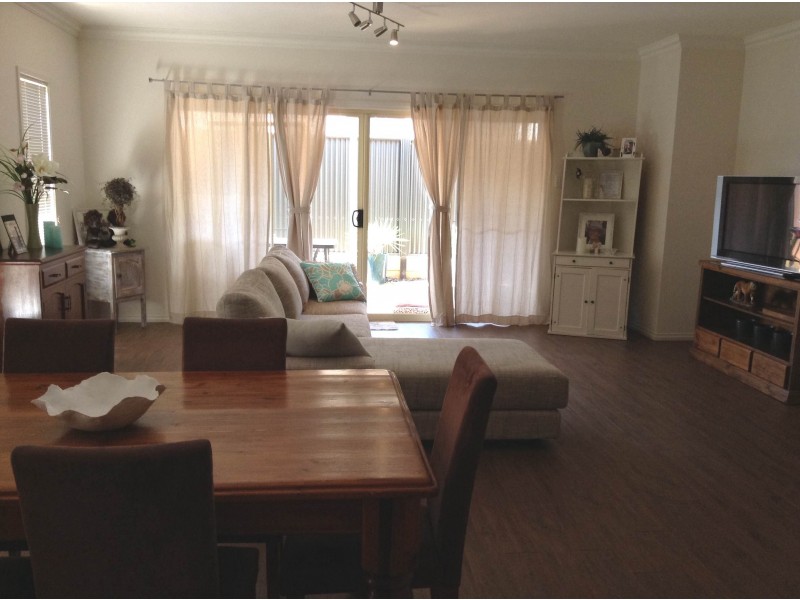 3 Salmon Gum Cres, Blakeview SA 5114