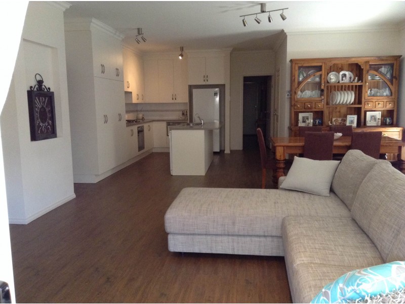 3 Salmon Gum Cres, Blakeview SA 5114