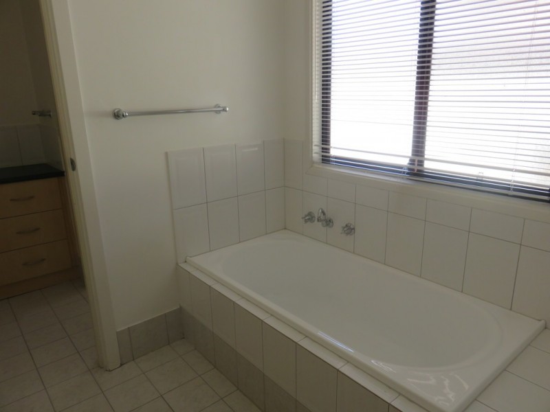 14 Adelaide Road, Kapunda SA 5373