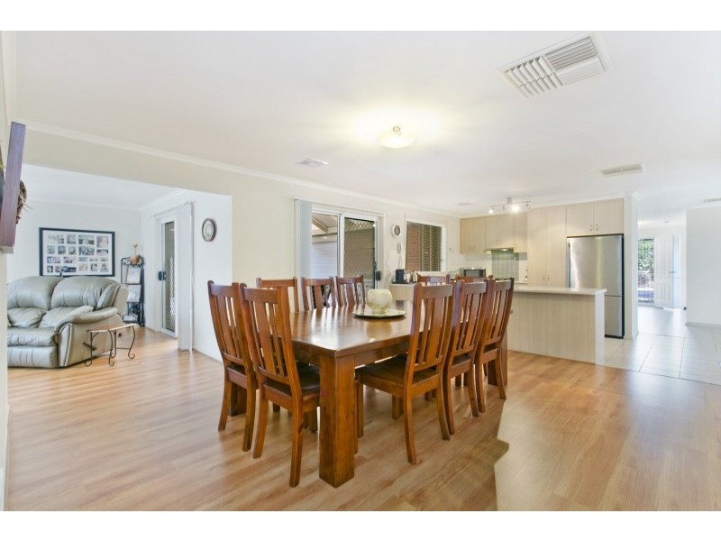 77 Lakeside Drive, Andrews Farm SA 5114