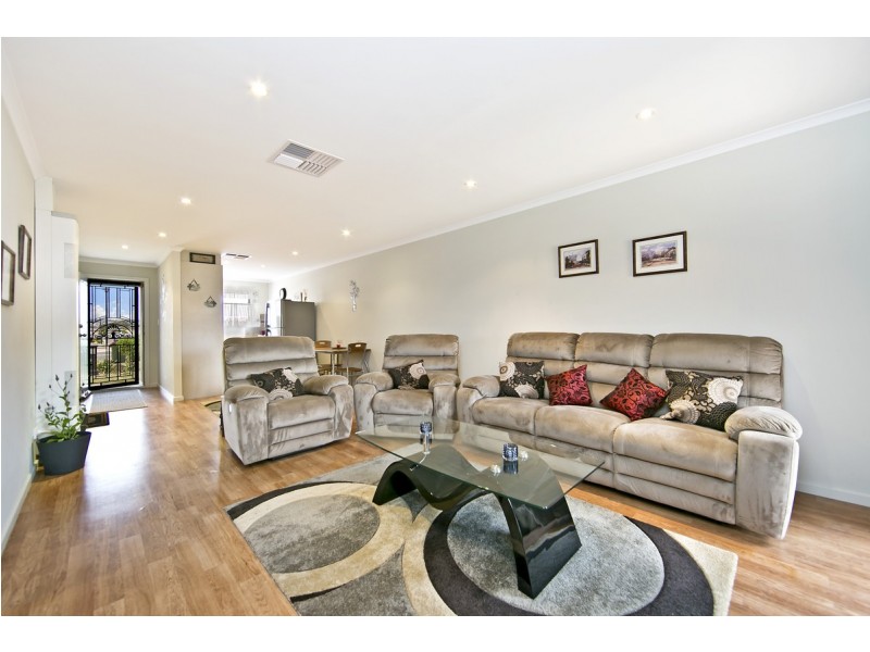 31 Tatura Road, Munno Para West SA 5115