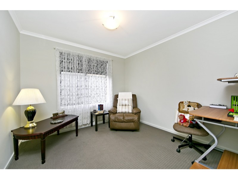 31 Tatura Road, Munno Para West SA 5115