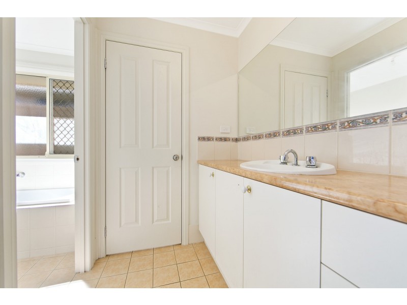 28B Rossiter Drive, Evanston Park SA 5116