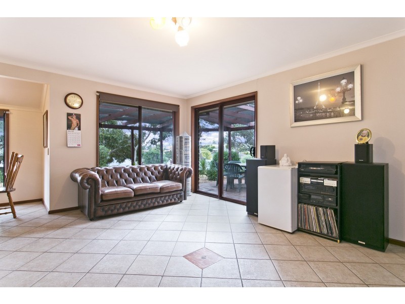 15 Wintulich Avenue, Gawler East SA 5118