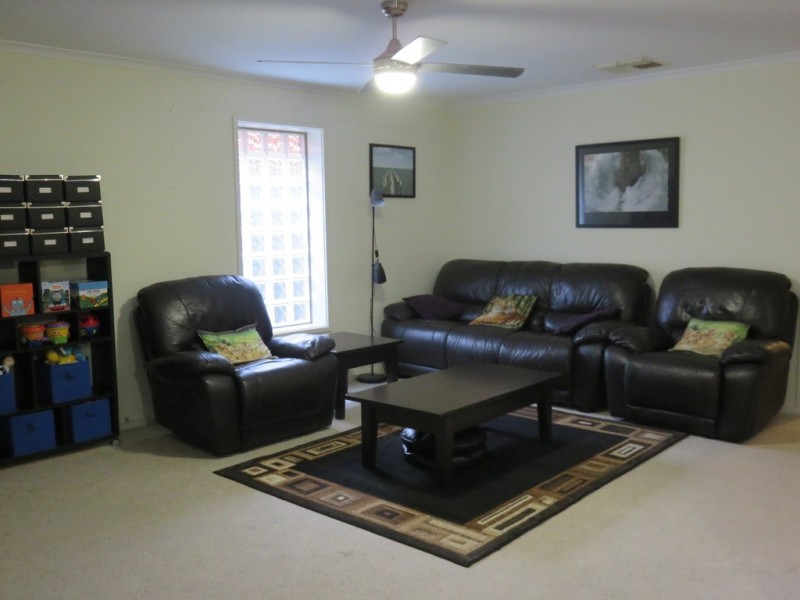 8 Omega Drive, Blakeview SA 5114