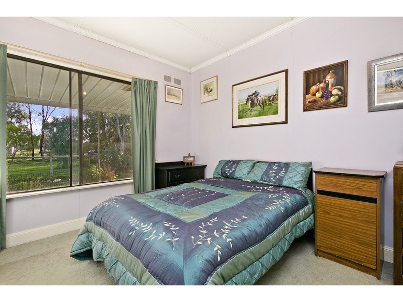 6 Lawrie Road, Lewiston SA 5501