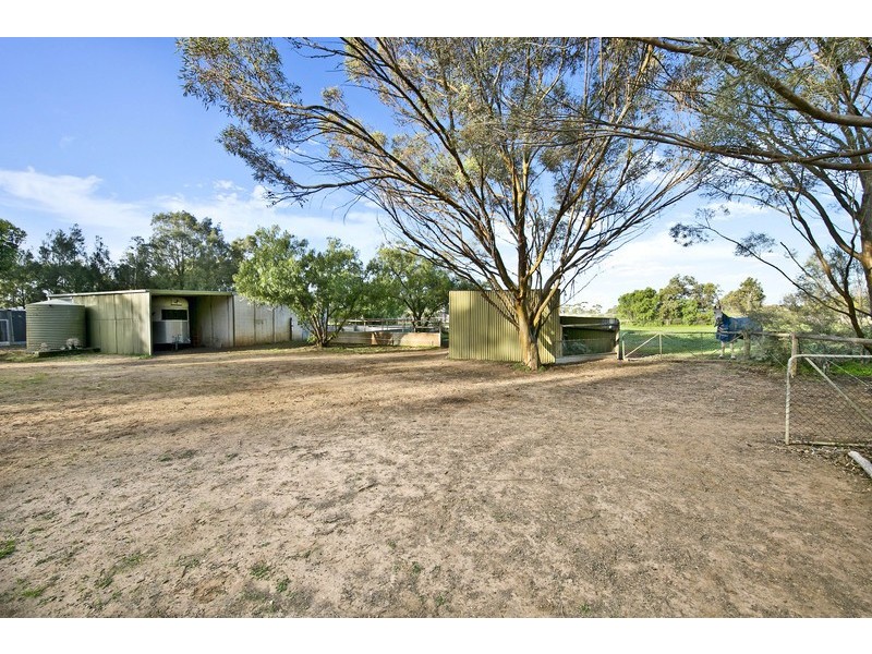 6 Lawrie Road, Lewiston SA 5501