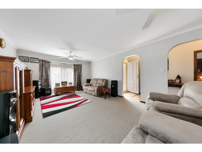 25 Lakeland Road, Munno Para West SA 5115