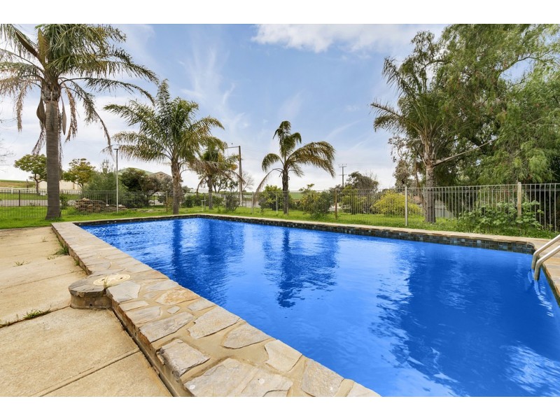 8 Malcolm Street, Hamley Bridge SA 5401