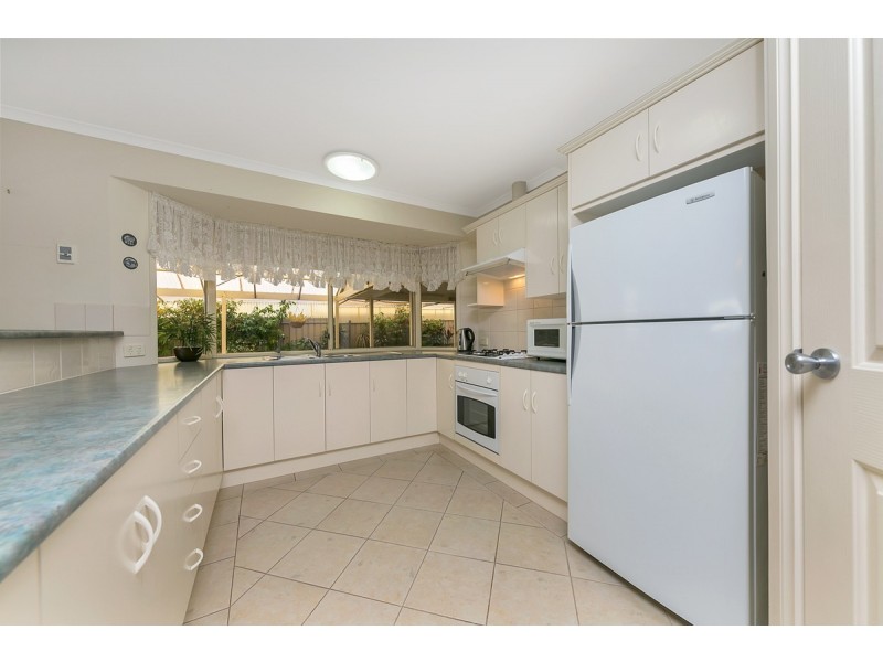 102 Sunnyside Drive, Evanston Park SA 5116