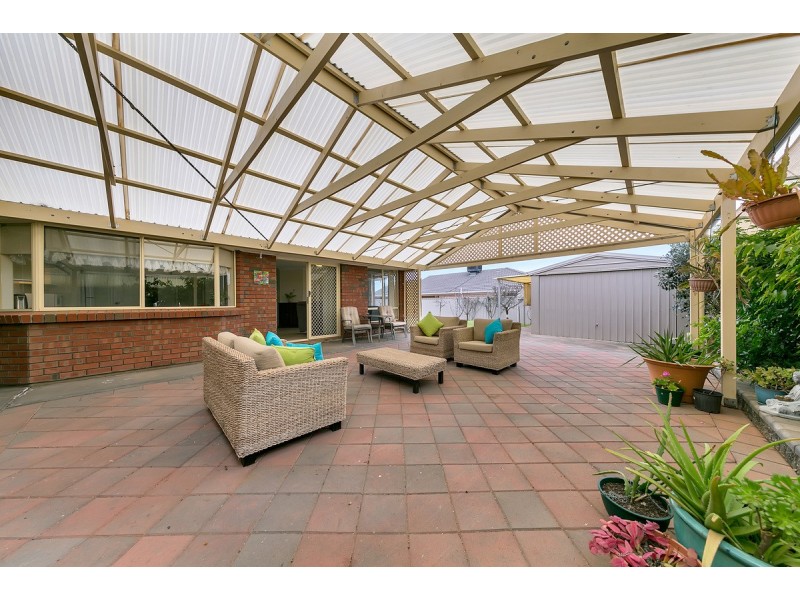 102 Sunnyside Drive, Evanston Park SA 5116