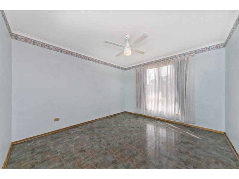 33 Paxton Street, Willaston SA 5118