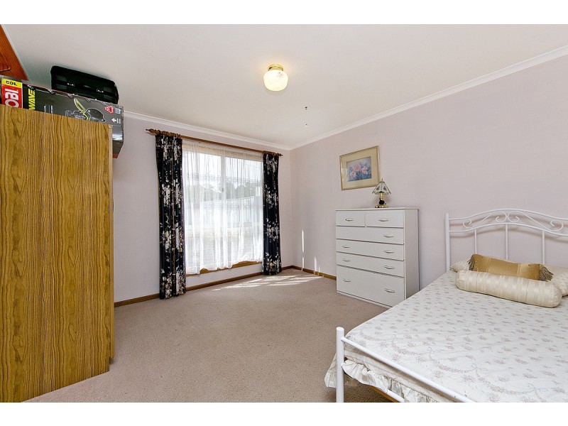 33 Paxton Street, Willaston SA 5118