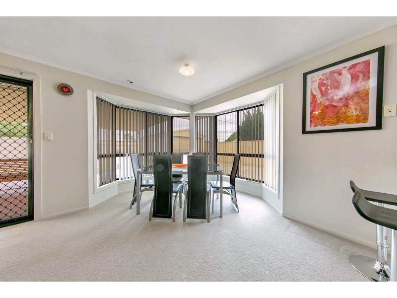 6 Charta Cct, Smithfield SA 5114