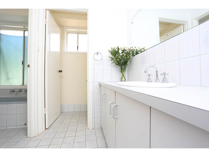 8 Salem Road, Penrice SA 5353