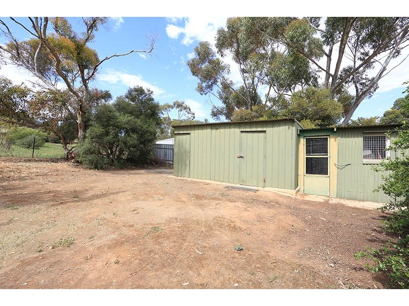8 Salem Road, Penrice SA 5353