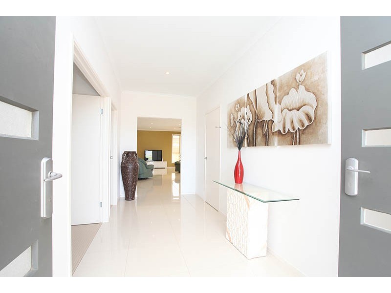 10 Moore Avenue, Nuriootpa SA 5355