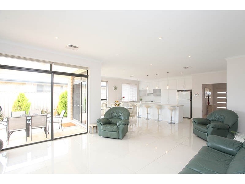 10 Moore Avenue, Nuriootpa SA 5355
