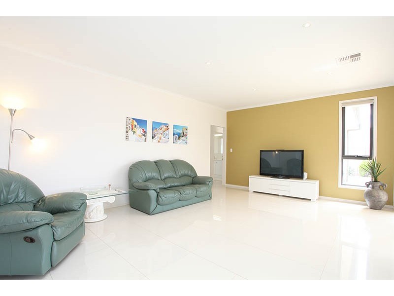10 Moore Avenue, Nuriootpa SA 5355