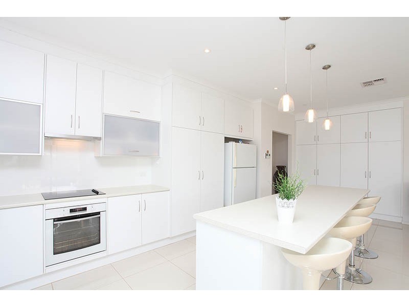 10 Moore Avenue, Nuriootpa SA 5355