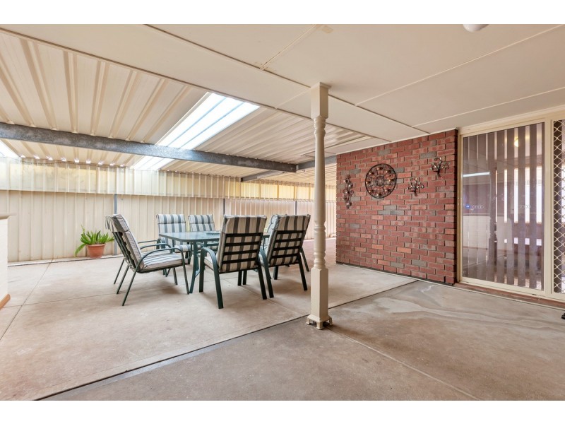 5 Paps Court, Munno Para West SA 5115