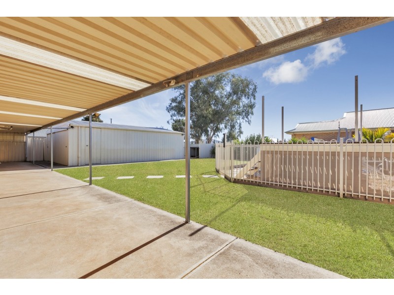 5 Paps Court, Munno Para West SA 5115