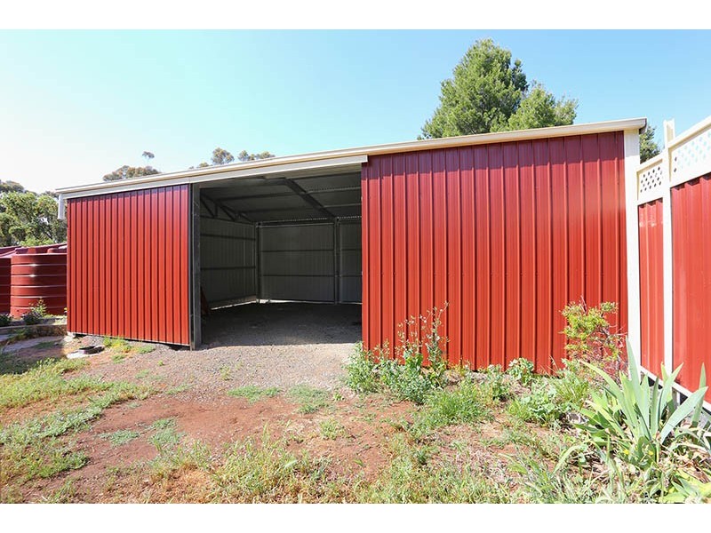 1 Webb Place, Riverton SA 5412