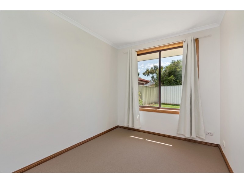 30 Wakeling Crescent, Parafield Gardens SA 5107