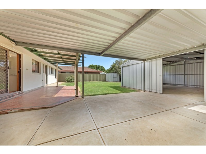 30 Wakeling Crescent, Parafield Gardens SA 5107