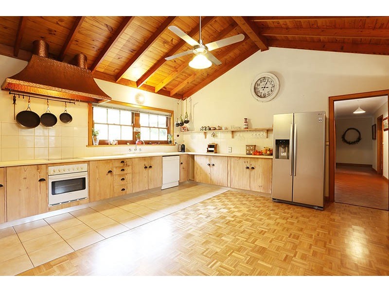 33 Heggies Range Road, Flaxman Valley SA 5235