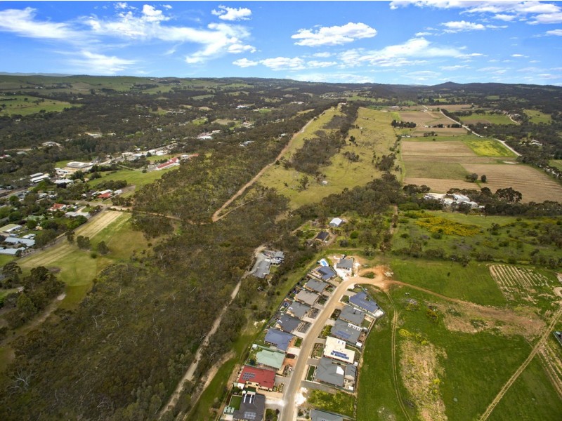 8 Stanley Place, Clare SA 5453