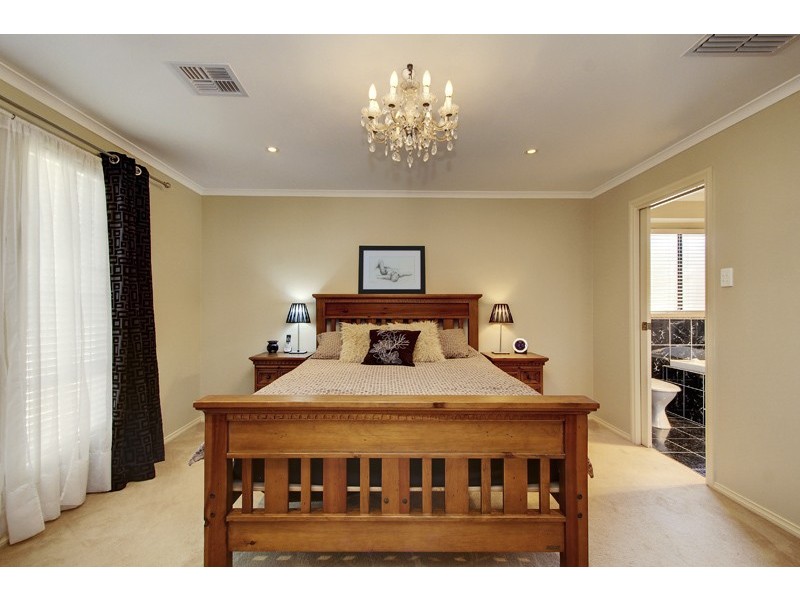 8 Grandview Place, Blakeview SA 5114