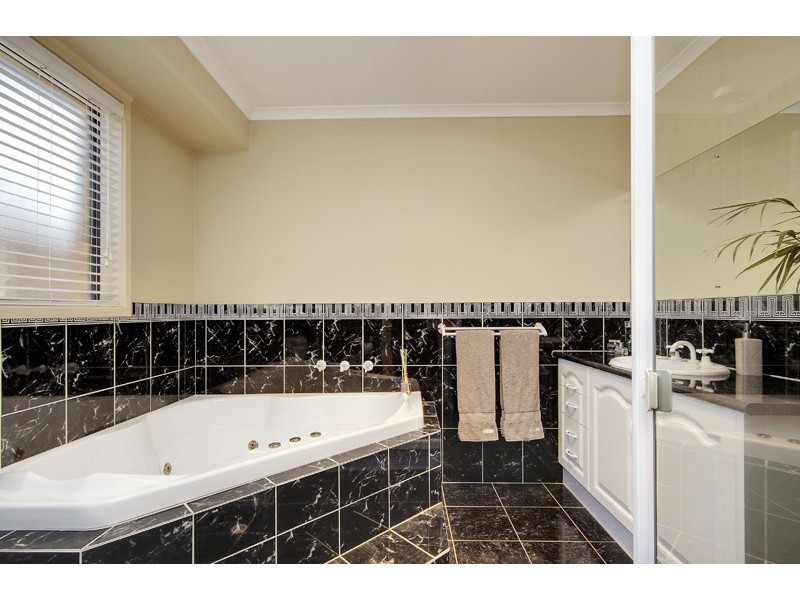 8 Grandview Place, Blakeview SA 5114