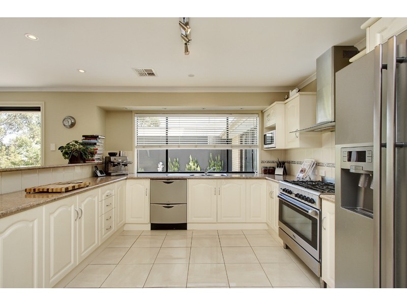 8 Grandview Place, Blakeview SA 5114