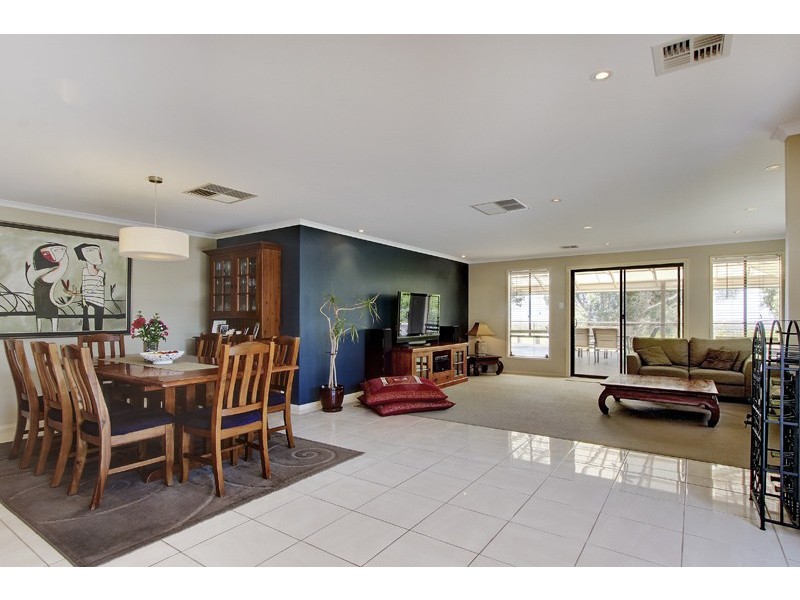 8 Grandview Place, Blakeview SA 5114