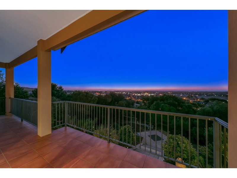 6 Hayward Drive, Evanston Park SA 5116