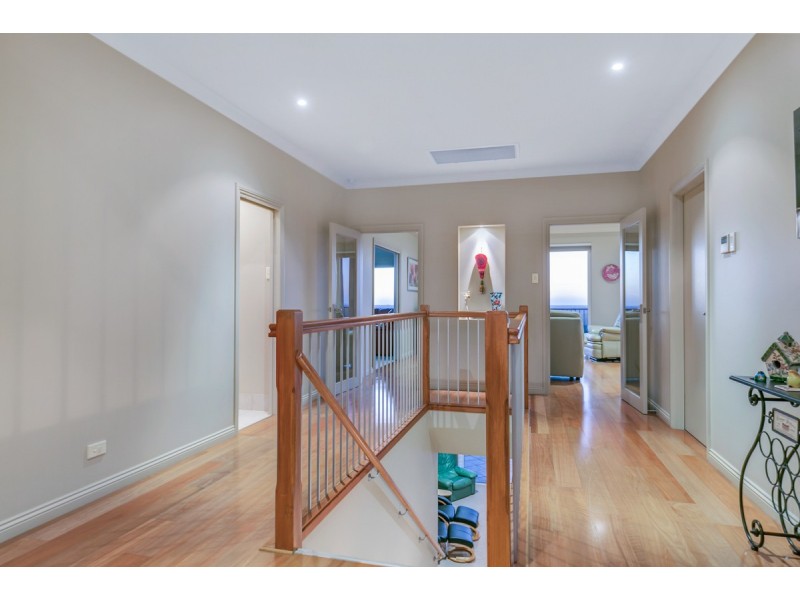 6 Hayward Drive, Evanston Park SA 5116