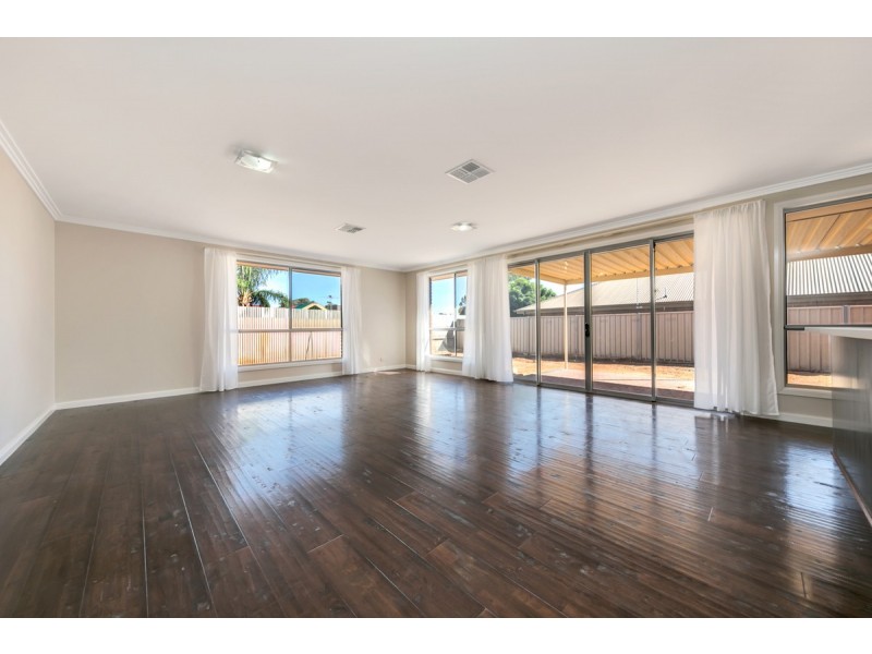 7 Colville Drive, Willaston SA 5118