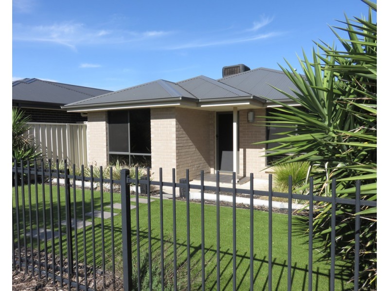5 Almandine Lane, Munno Para West SA 5115