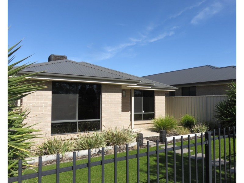 5 Almandine Lane, Munno Para West SA 5115