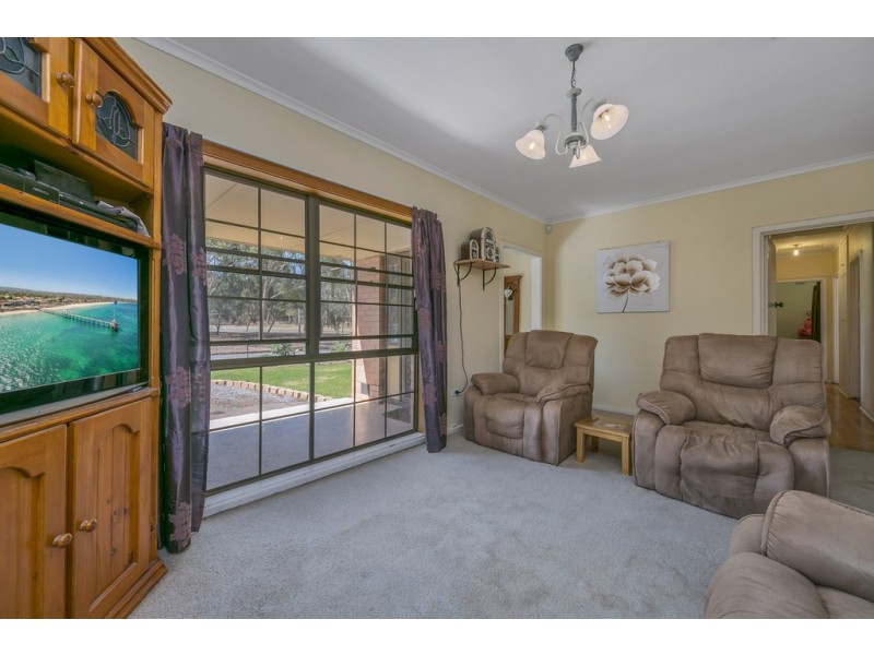 253 Hogarth Road, Elizabeth Grove SA 5112