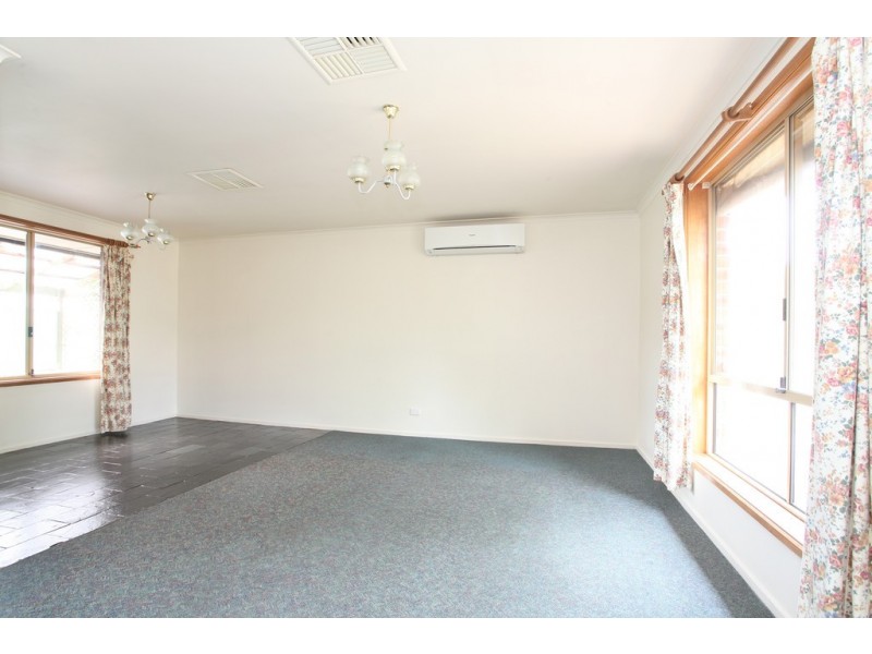 9 Carr Street, Mount Barker SA 5251