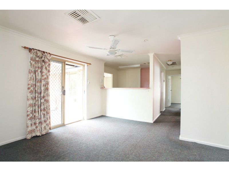 9 Carr Street, Mount Barker SA 5251