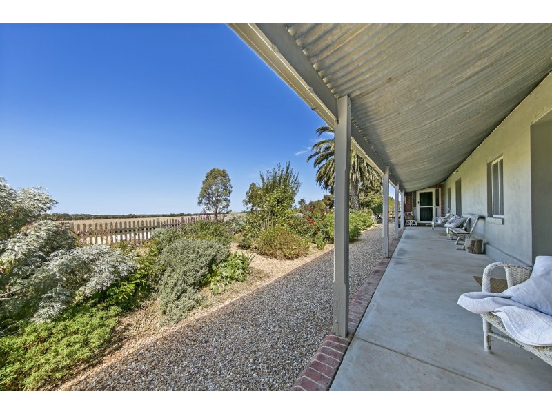 787 Lindsay Park Road via ANGASTON, Moculta SA 5353