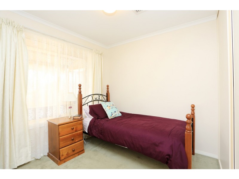 11 McGonigal Drive, Willaston SA 5118