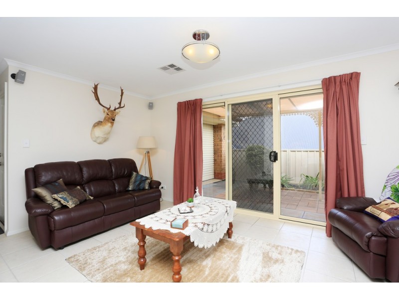 11 McGonigal Drive, Willaston SA 5118