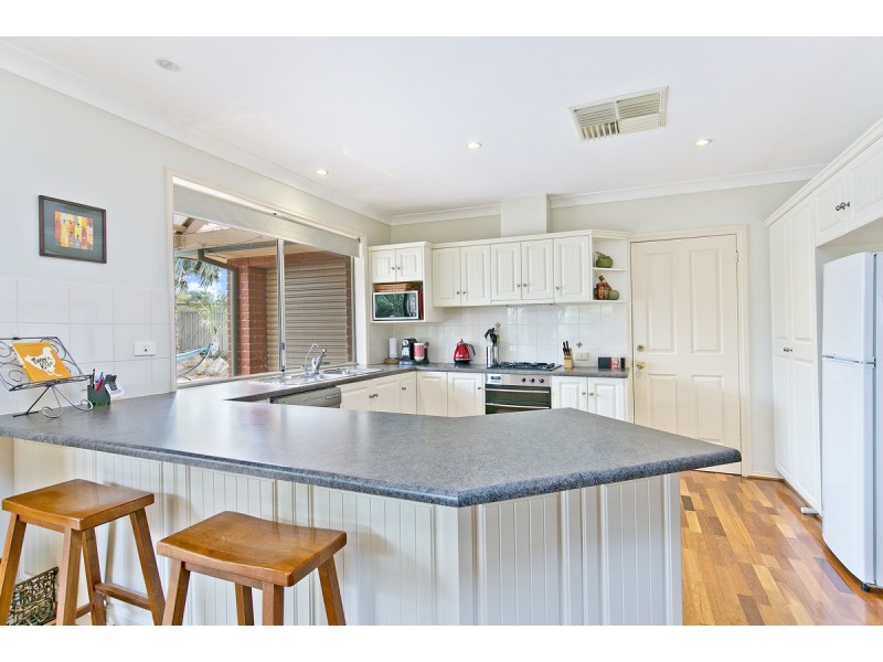 2 Creedon Close, Evanston Park SA 5116