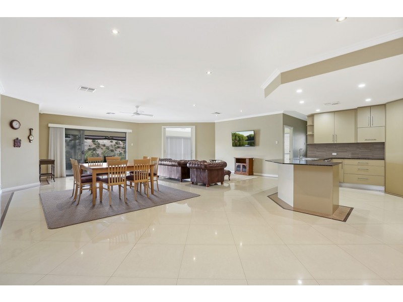 33 Carpentaria Way, Hewett SA 5118